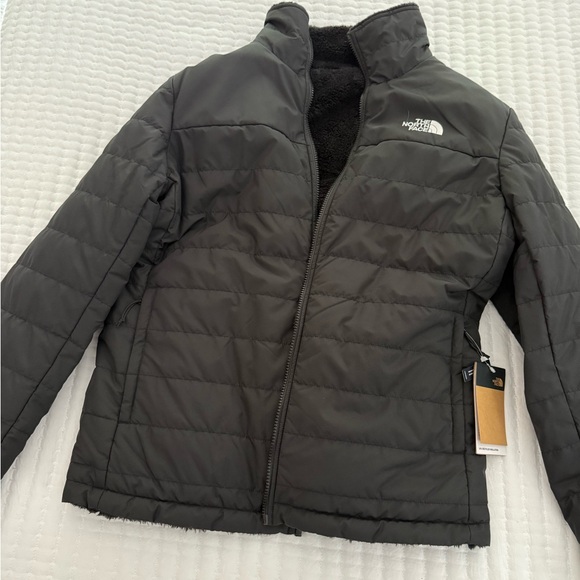 The North Face Jackets & Blazers - The North Face Women's Charcoal Puffer Jacket